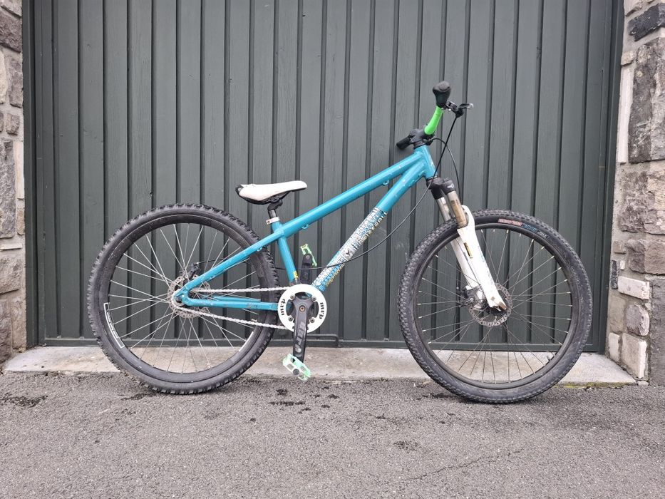 Dirt Bike Mongoose Roti de 26