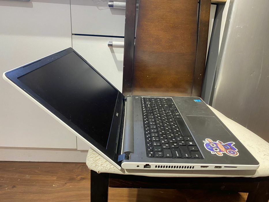 Dell intel core i5-5/Nvidia GeForce/SSD