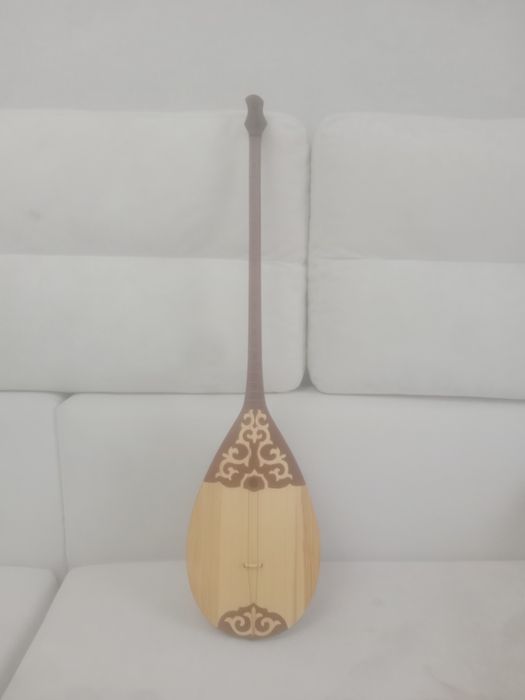 Домбыра с чехлом