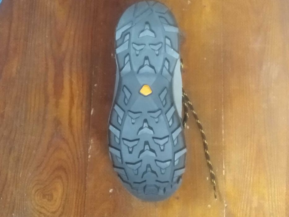 Детски туристически водоустойчиви обувки 35 размер