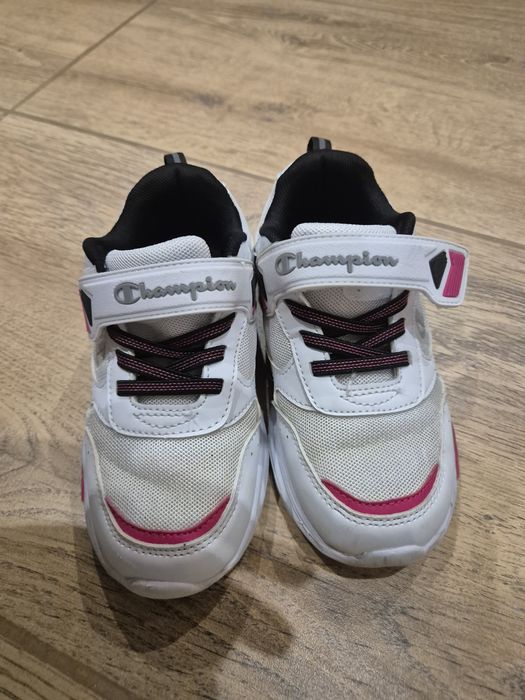 Маратонки на Champion