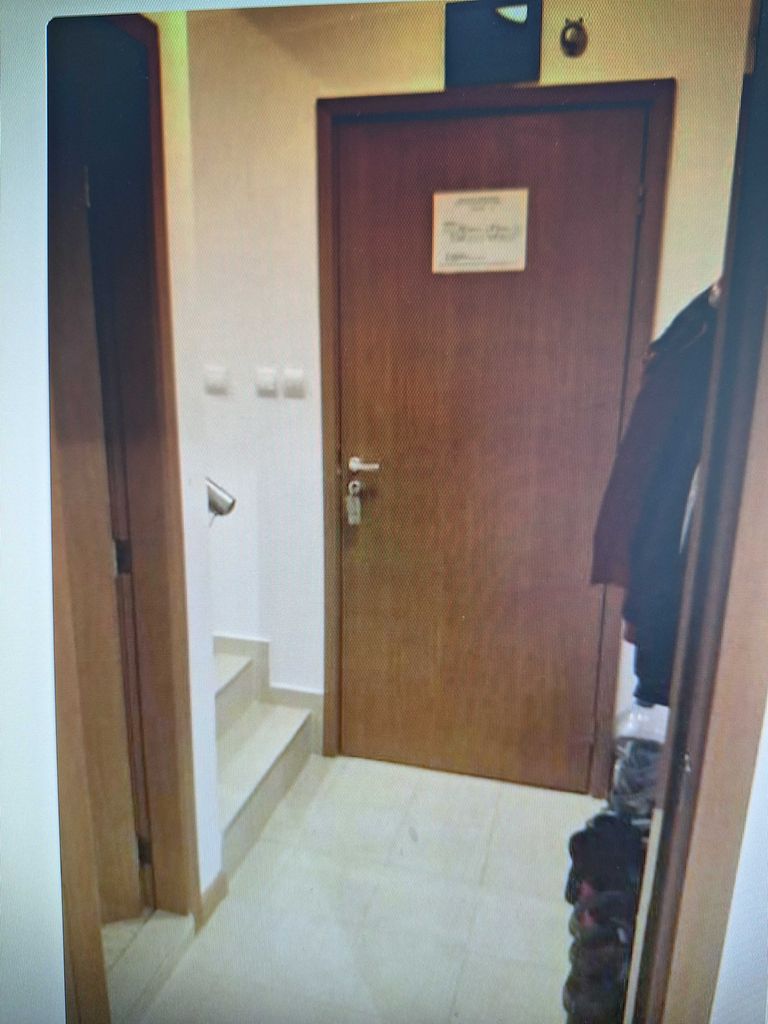 Продава се Четиристаен апартамент в Ямбол, Промишлена зона - 111 кв.м за 811 €/кв.м - Снимка #2