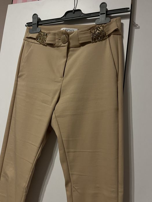 Елегантен оригинален костюм на LOEWE