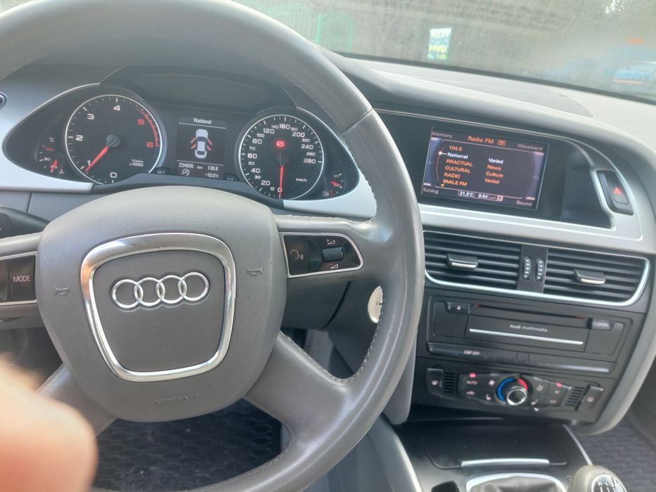 Se Vinde,, Audi a4 b8 ,,2010,,proprietar