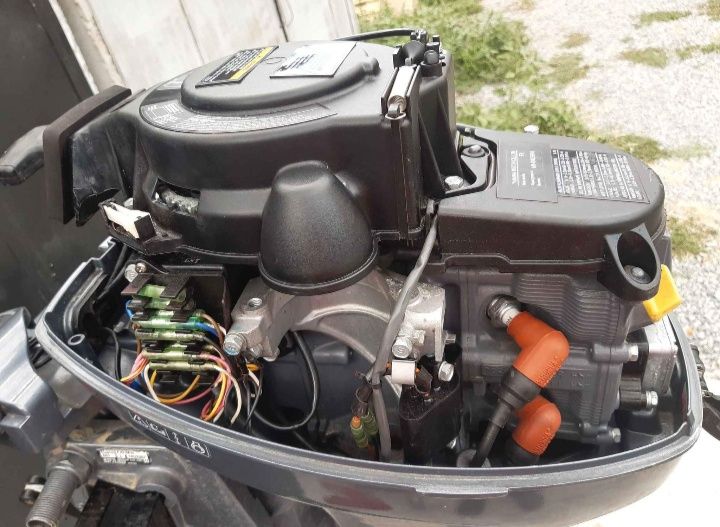 Двигател за лодка  YAMAHA F8CMH