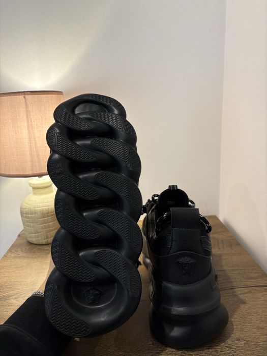 Versace Chain Reaction Black 42