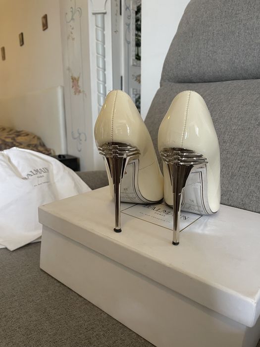 Pantofi stileto balmain