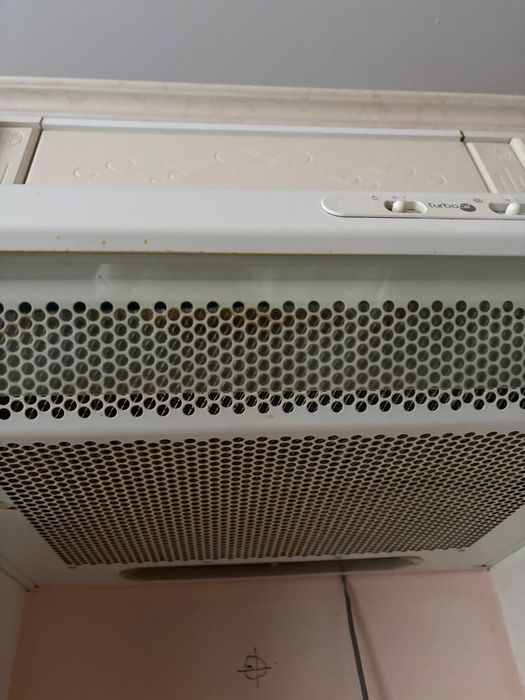 Вытяжка рабочая продается