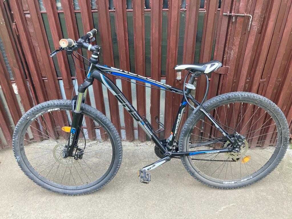 Vând bicicleta DHS Terrana 2927, frane, deraioare Shimano