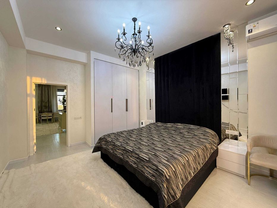 ЖК сой бойи Новостройка сотилади 2в3/6/9 96м айрим нарсала колади