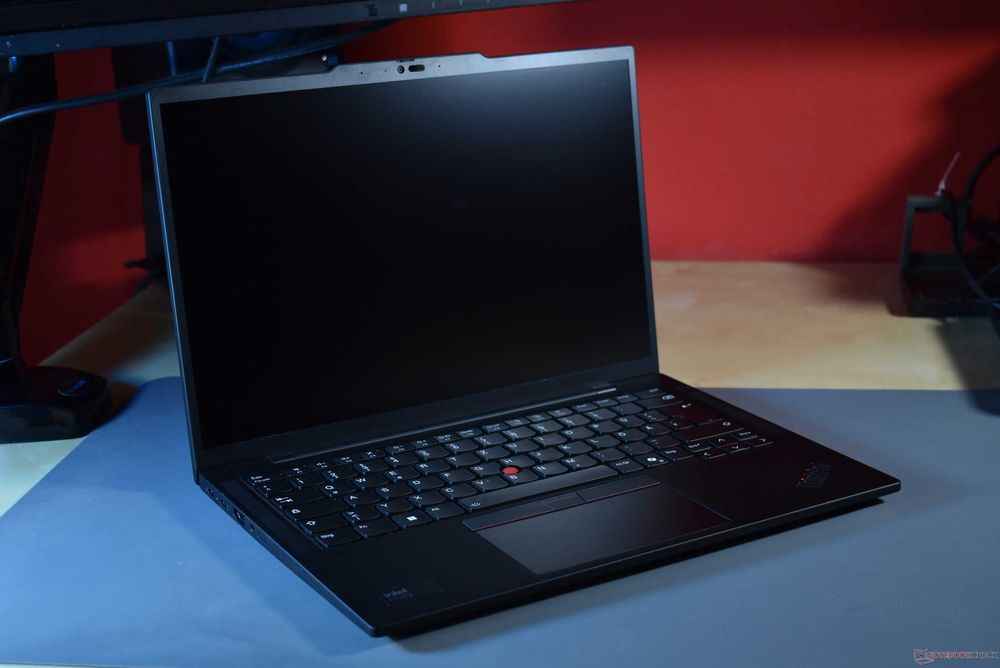 Lenovo ThinkPad T14s Gen5 Intel i5 135U 16Gb RAM 512gb SSD modem 4G
