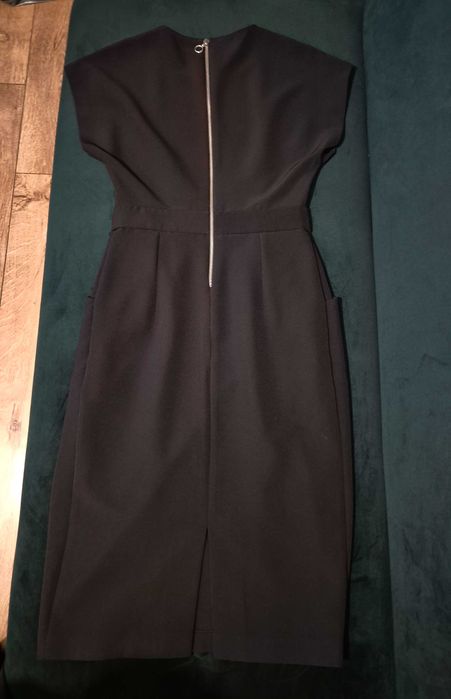 Sisley, черна рокля с джобове, размер S