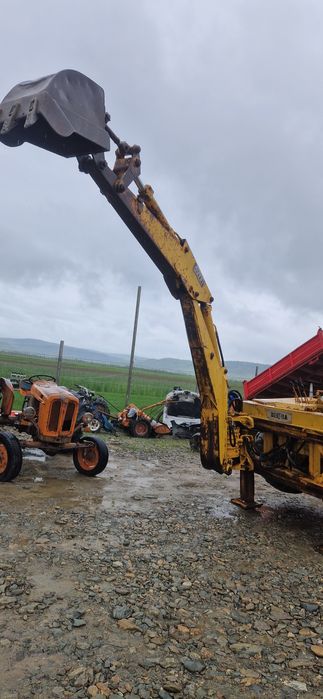 Buldoexcavator Benfra mecanica Fiat