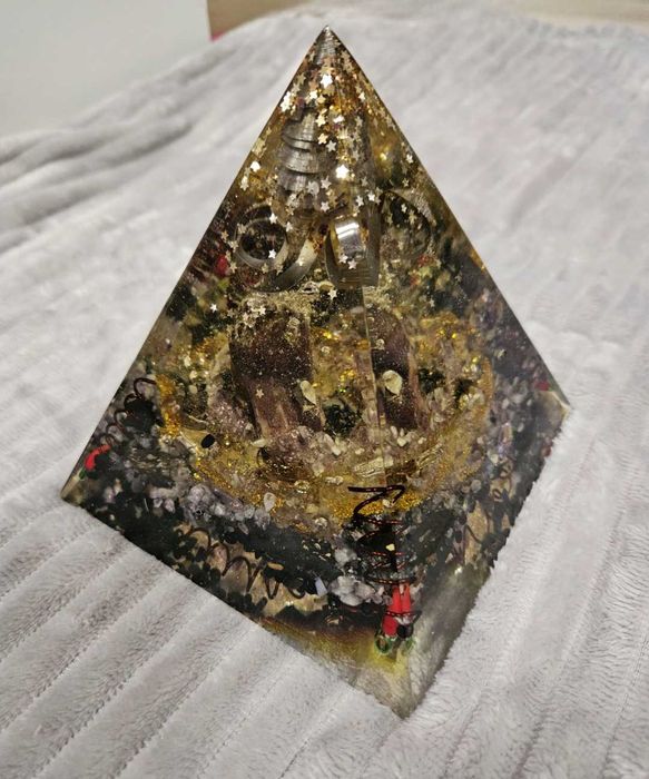 Piramida 16,5x16 cm orgon handmade