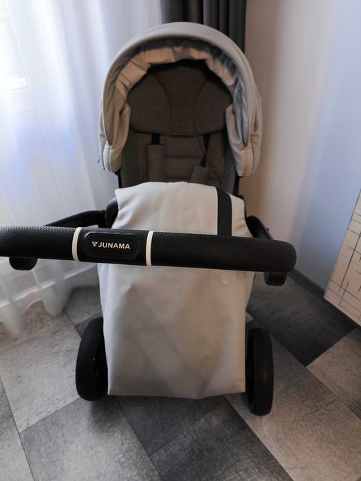 Carucior junama space