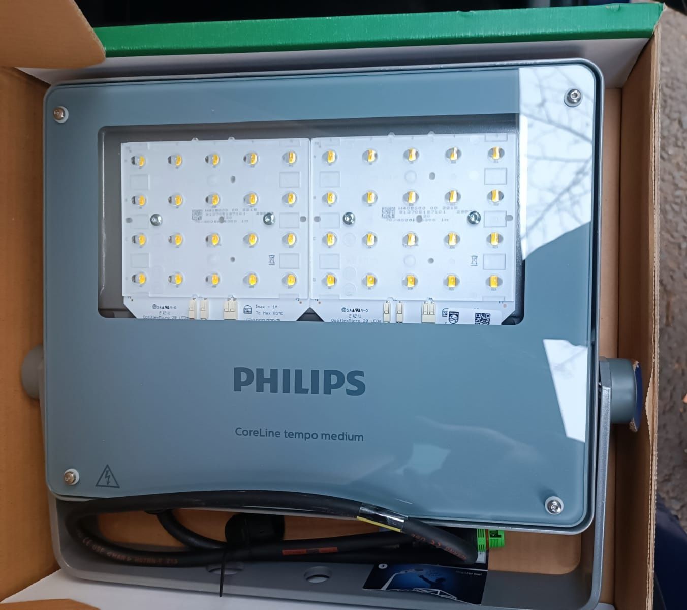 Proiector Philips Outdoor Coreline Led