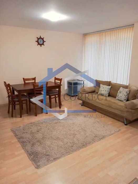 Дава се под наем Тристаен апартамент в Варна, Червен площад - 87 кв.м за 561 € - Снимка #1