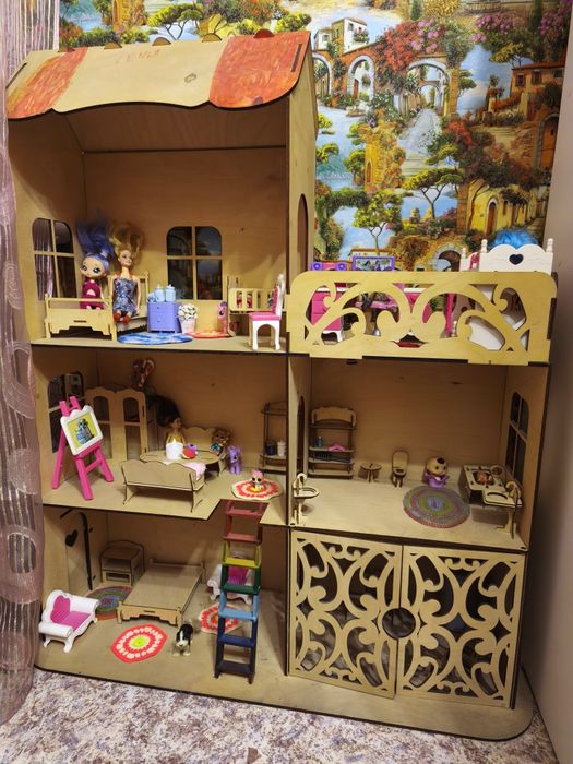 Продается кукольный домик