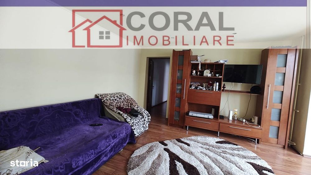 De vanzare apartament 4 camere, zona Gojdu