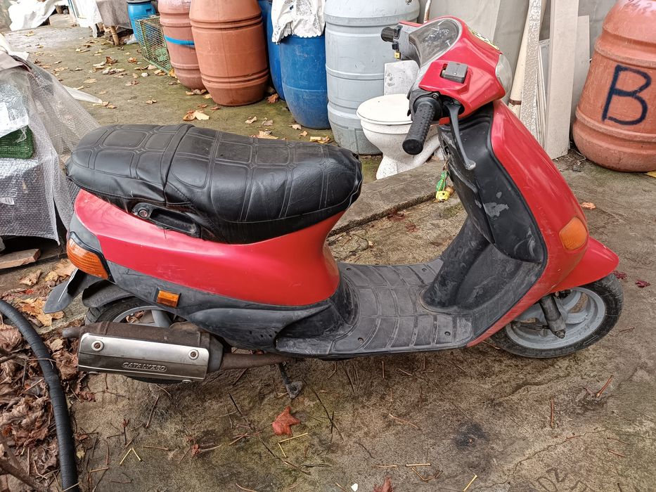 Мотоциклет скутер продава се спешно