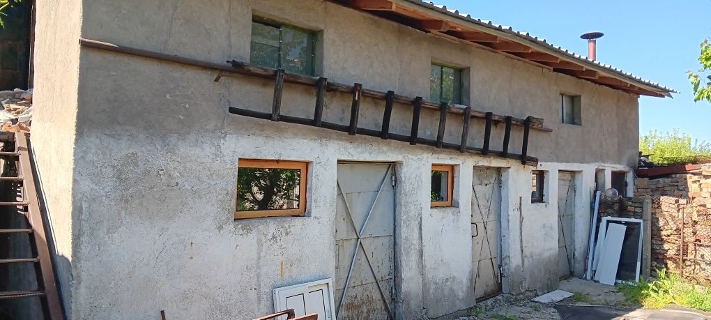 Двуетажна къща в гр.Гълъбово
