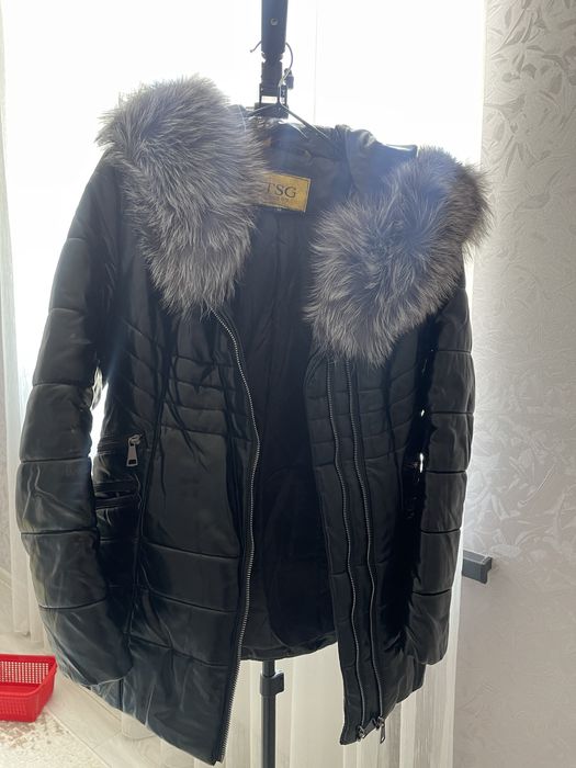 Теплая женская куртка