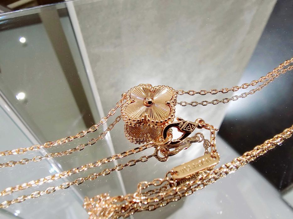 Van Cleef & Arpels VCA Rose Gold 1 Motif Alhambra Clover Дамско Колие