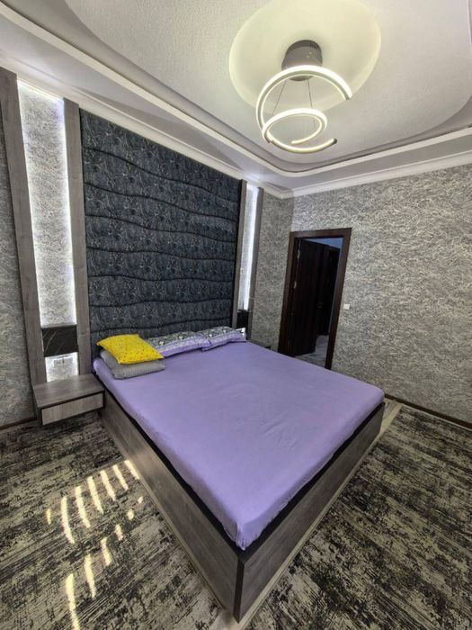 Мирабадский раён метро Ойбек сзади кафе Бон сдается квартира