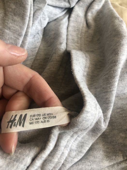 Суичари, пуловер, панталон