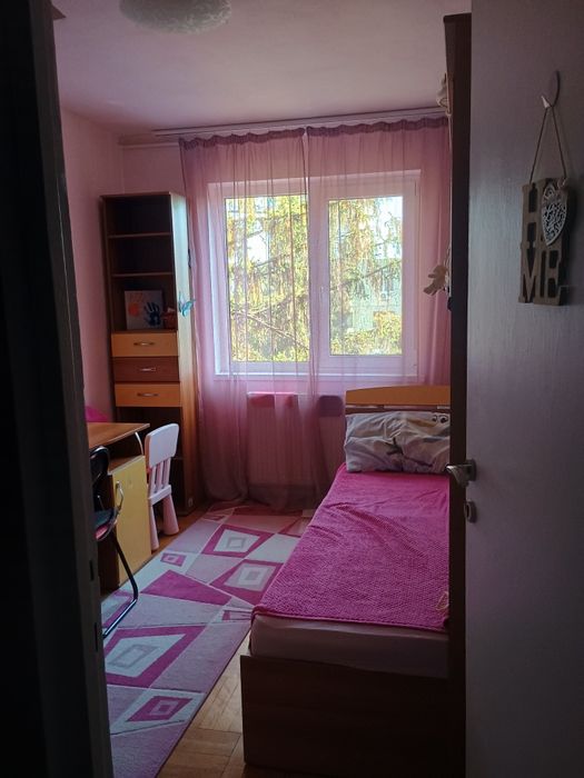 Apartament 3 camere, zona calea  Romanilor, Boul Rosu