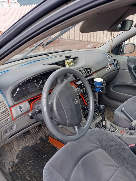 Vând Renault Laguna19