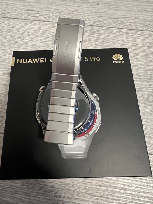 Huawei GT5 Pro SmartWatch