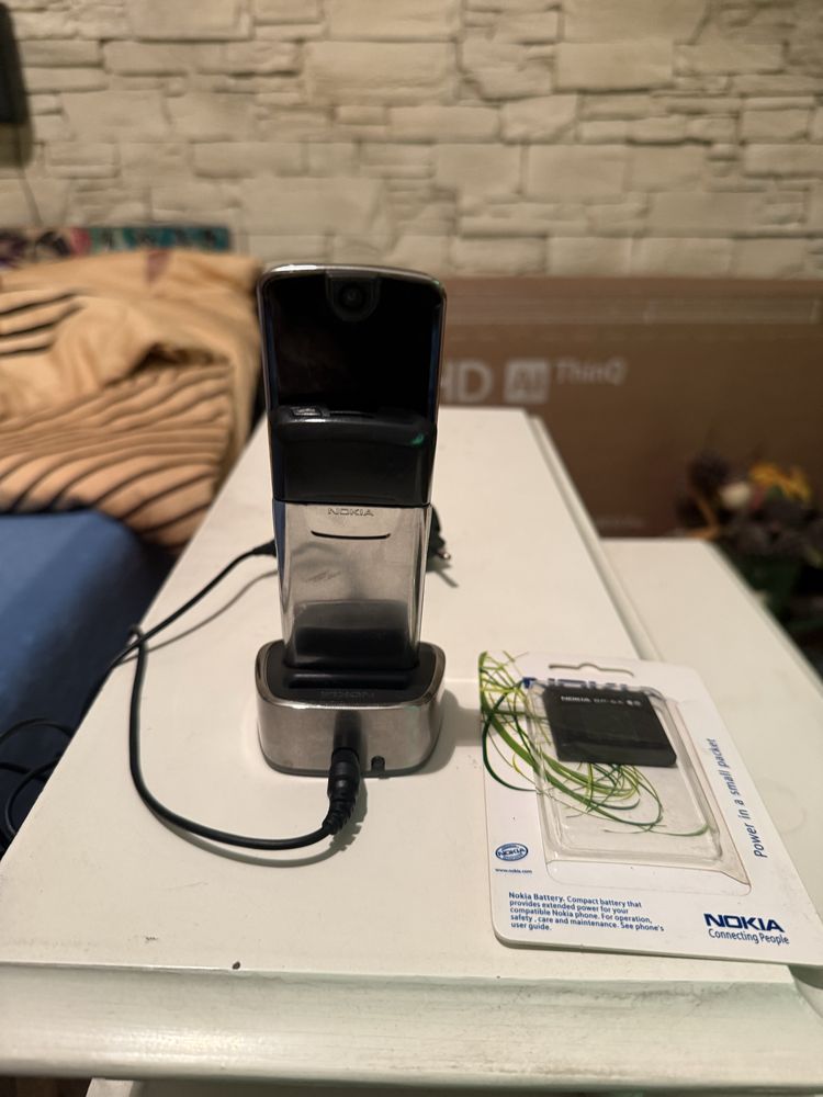 Nokia 8800 с док станция