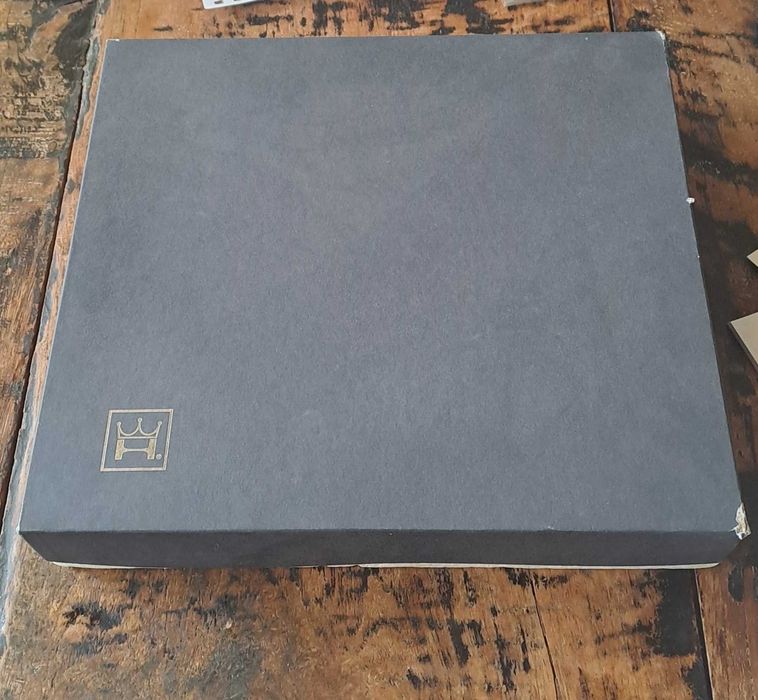 часовник стенен алуминиев сребро със синьо Хенкелс Henkels Германия