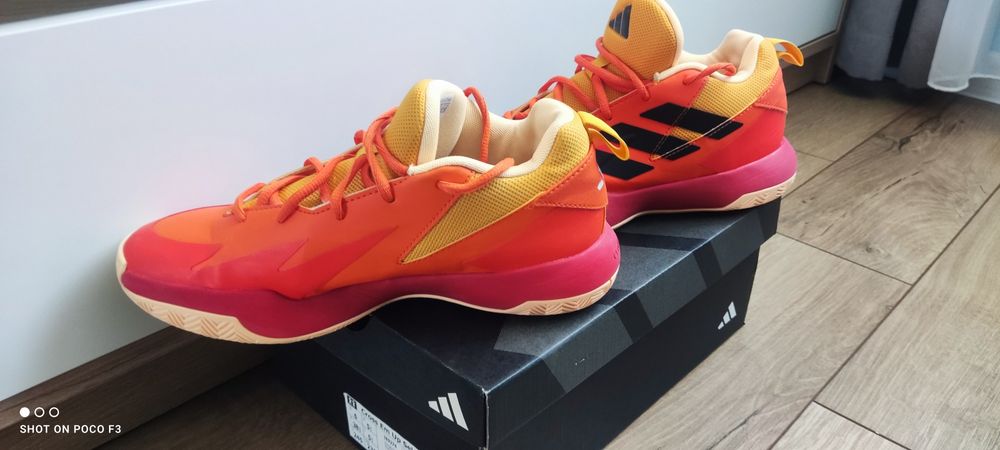 Маратонки ADIDAS 38 2/3