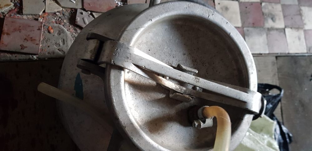 Продам флягу 20 литров