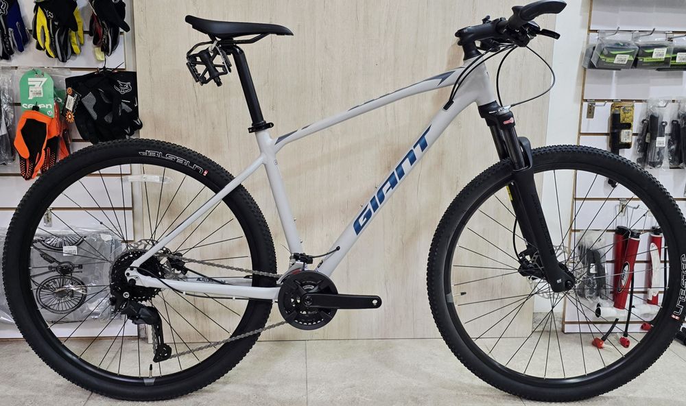 Брендовые велосипеды Giant в большом ассортименте.