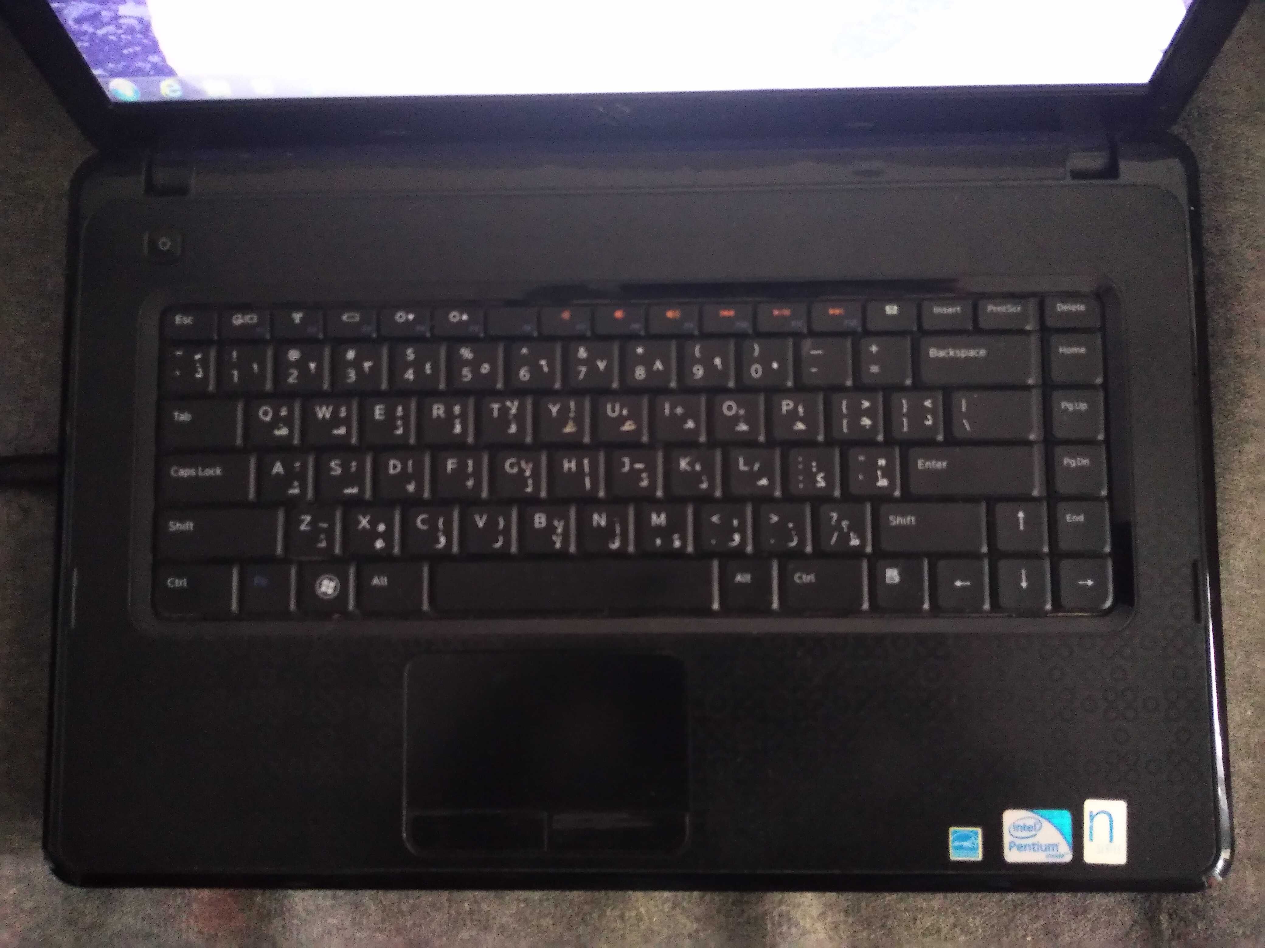 Продавам лаптоп Dell Inspiron N5030