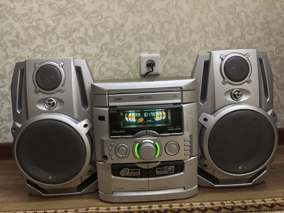 Музыкальный центр LG FFH-876