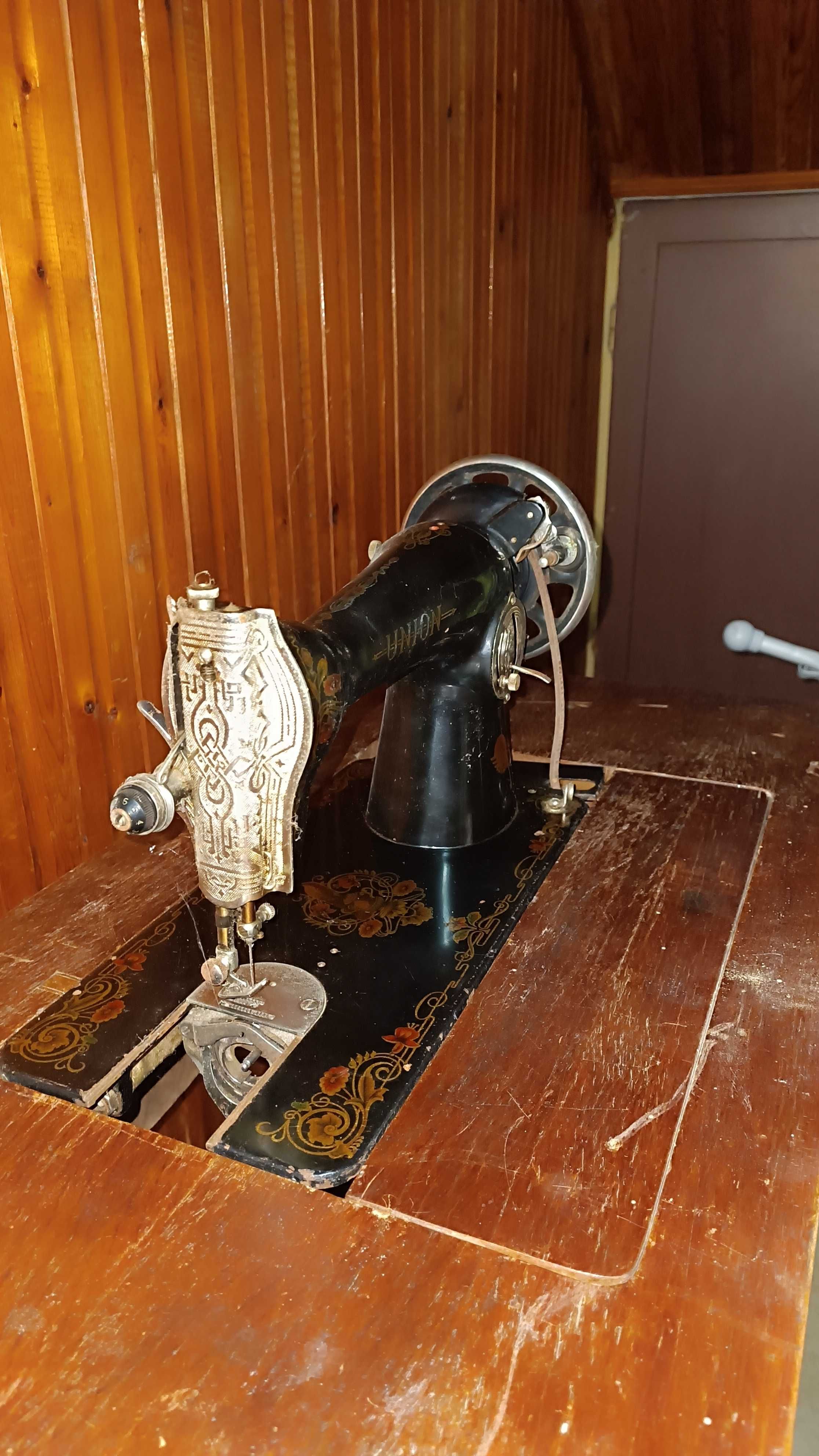 Стара ретро шевна машина