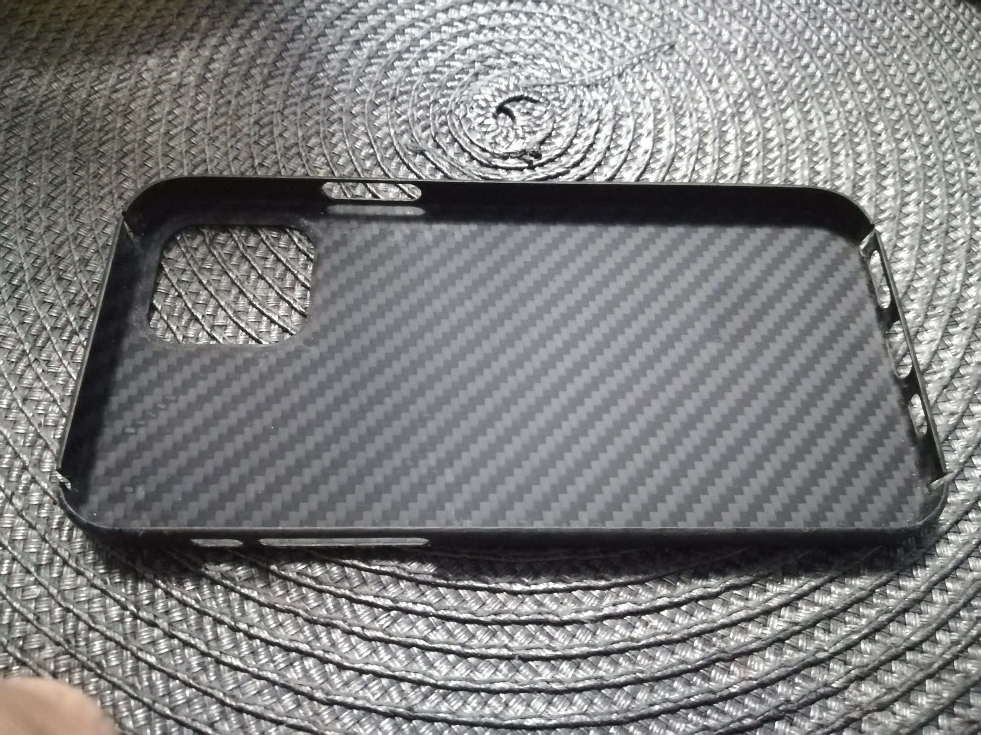 Husa ultra slim Fibra carbon/aramida iPhone 12/12 pro