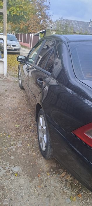 VAND Mercedez Benz