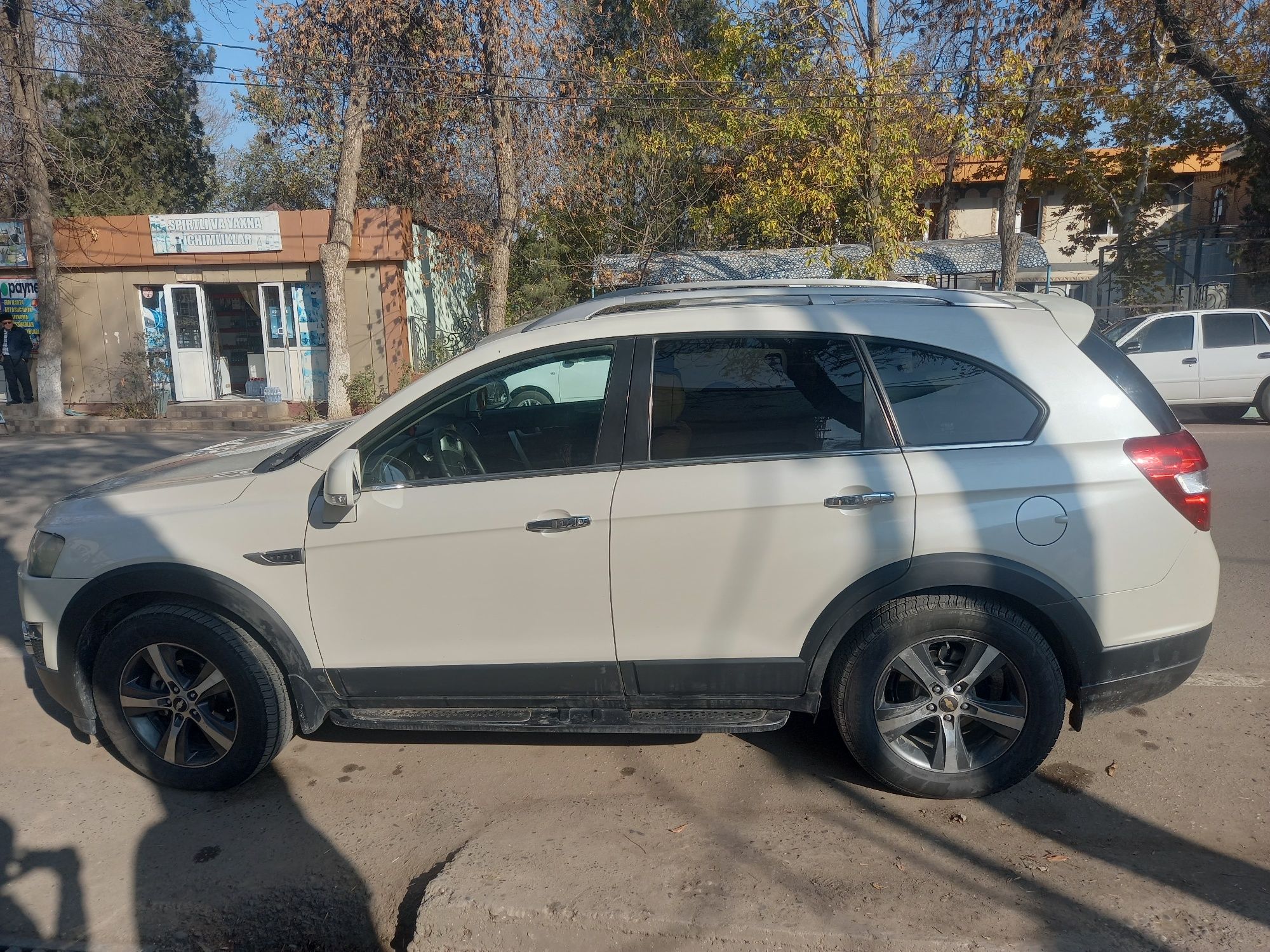 Chevrolet Captiva 2 pozitsiya 2011-yil