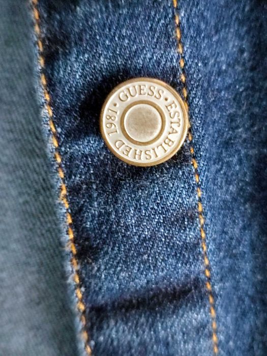 Geaca de Blugi, Guess, stare foarte buna, ca noua.