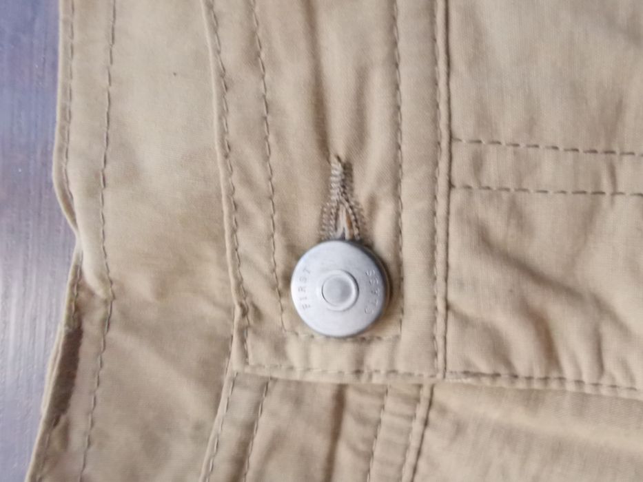 Pantaloni de vara, Di Quattro, noi fără etichetă