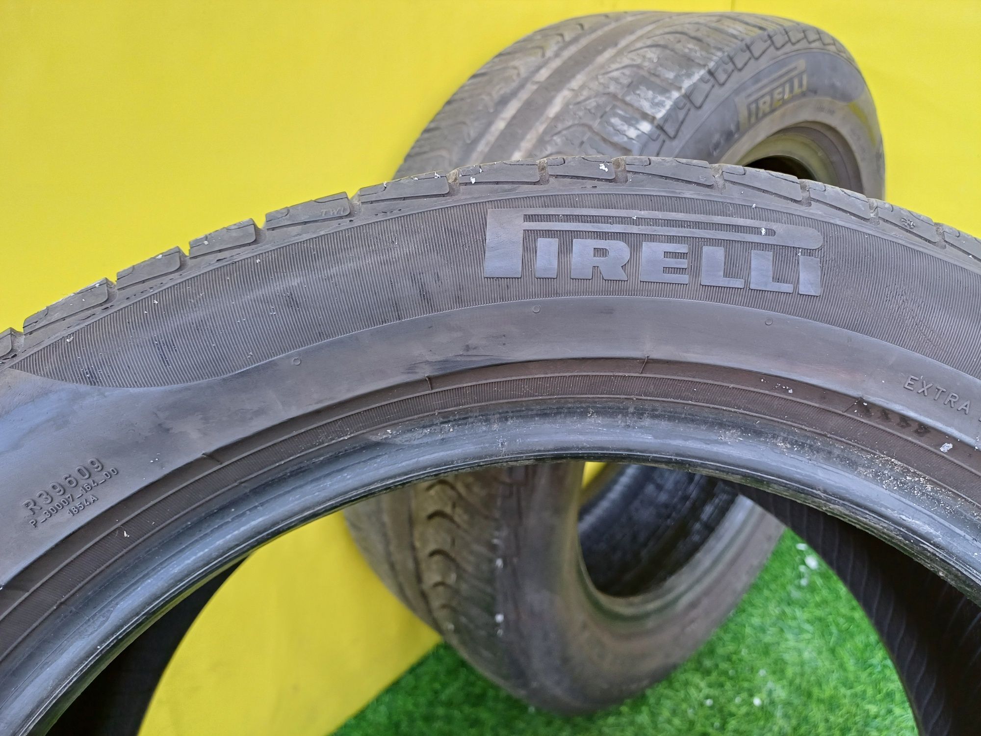 Шины 225/50 R17 Pirelli пара.