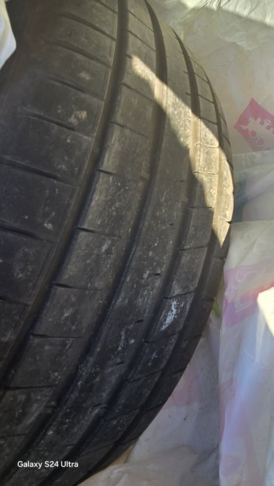 Летни гуми Goodyear спорт пакет 225 40 18 и 255 35 18 дот22