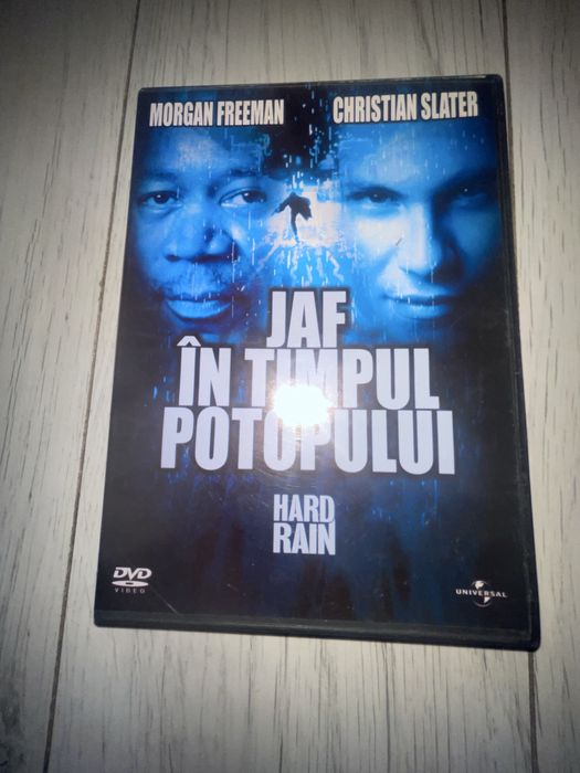 Jaf in timpul Potopului cu Morgan Freeman si Christan Slater