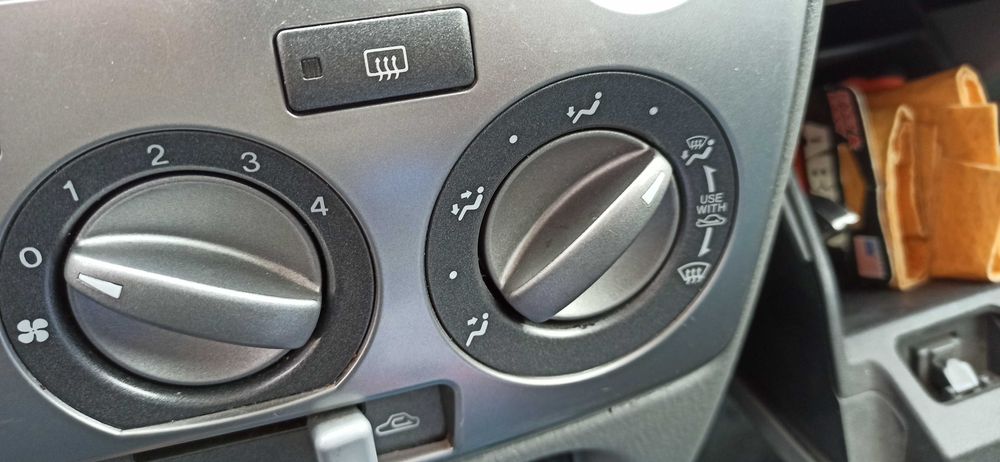 Мазда 2 с газова уредба