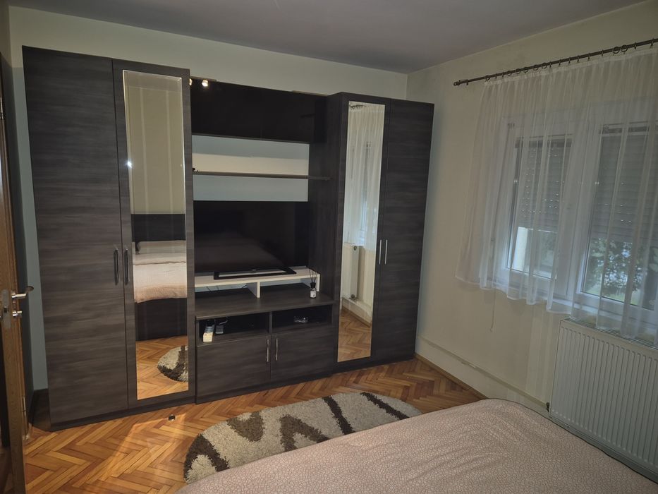 Apartament 2 camere et 1
